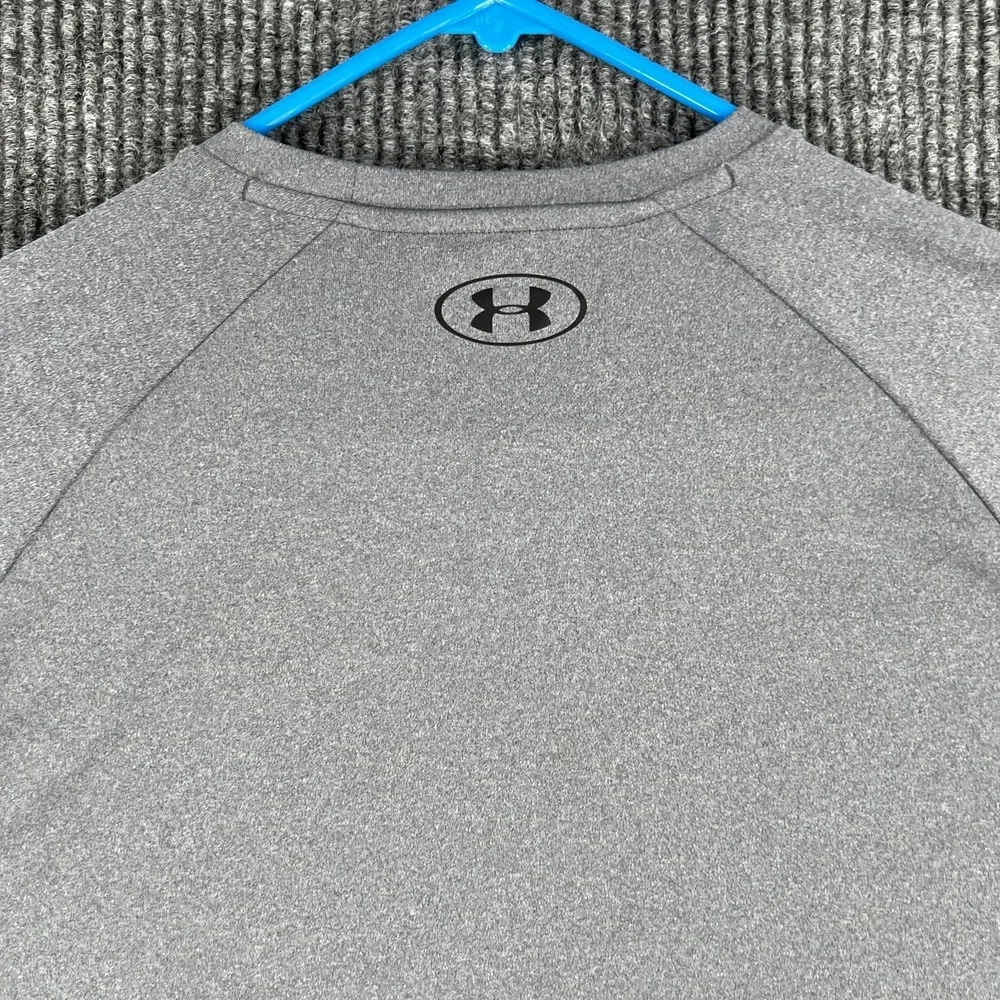 Under Armour Shirt Mens Large Gray Short Sleeve Loose Fit‎ Active Casual Gym Run